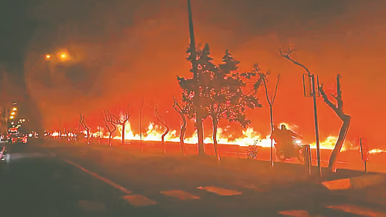 dhakatoday1773115378তেহরানে ভয়াবহ বিমান হামলা, নিহত অন্তত ৪০